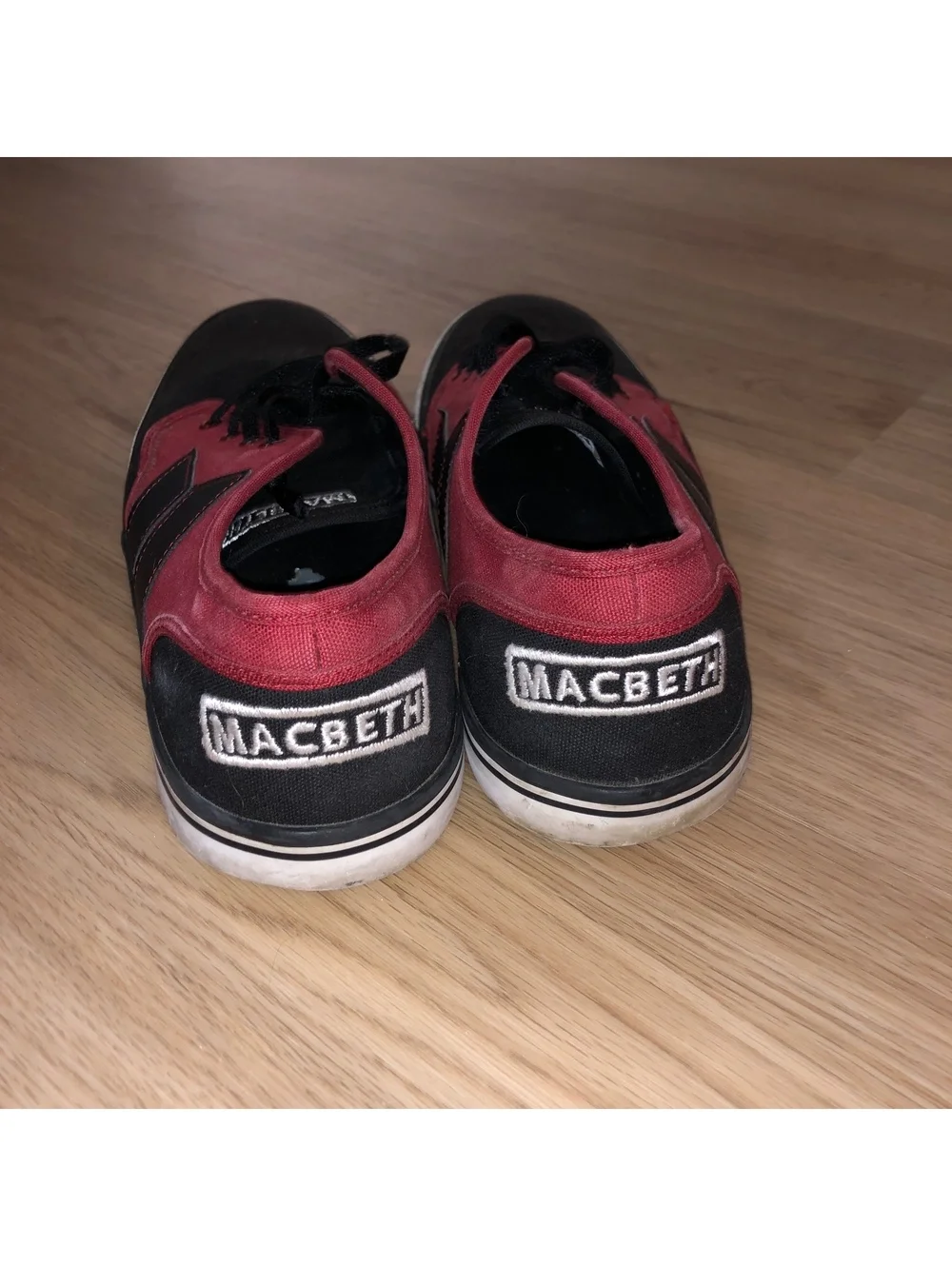 MACBETH VEGAN SKATE SHOES VINTAGE RED BLACK LANGLEY MENS SIZE 10 RARE